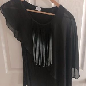 Women’s one sleeve fringe top